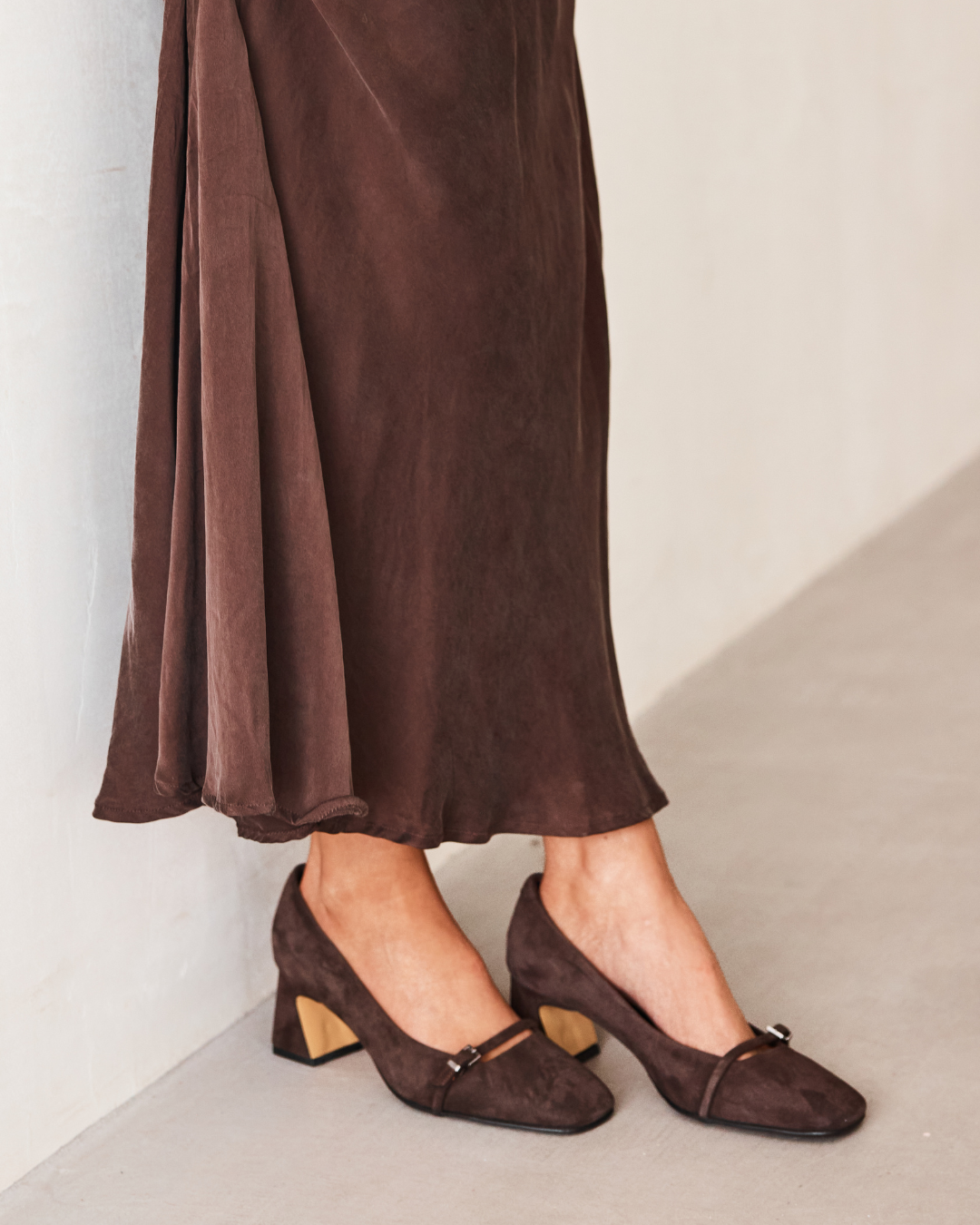BETI - Brown Suede