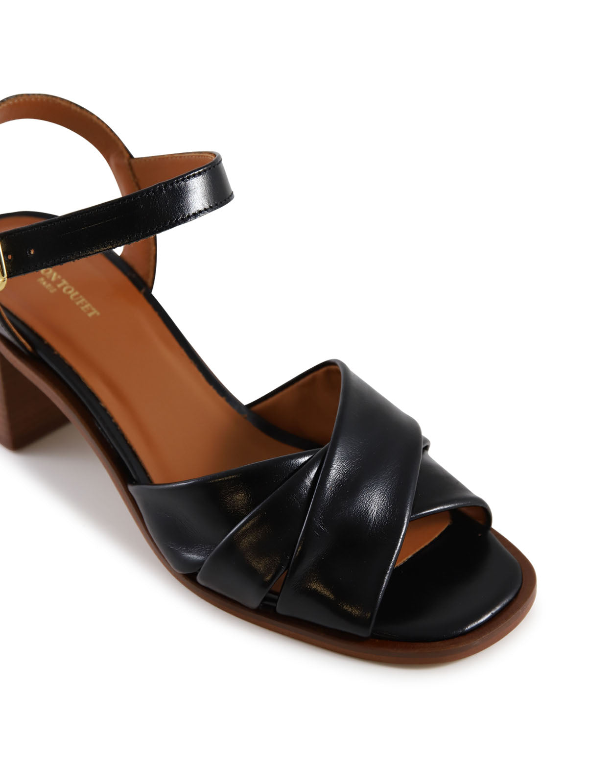 bocco_hobbs_blk_4_1765947359