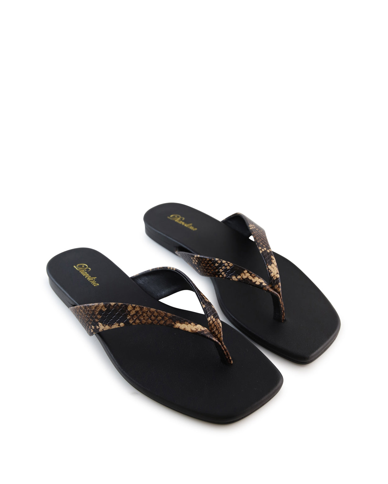 evita-a_hobbs_snk_5_1765942998