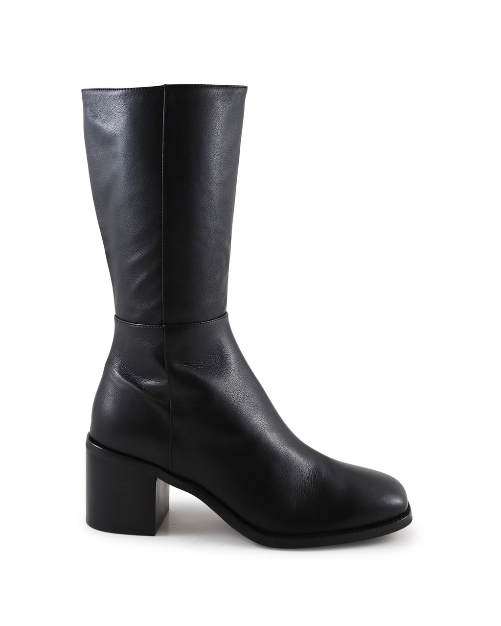 sesina_hobbs_blk_1_1765944161