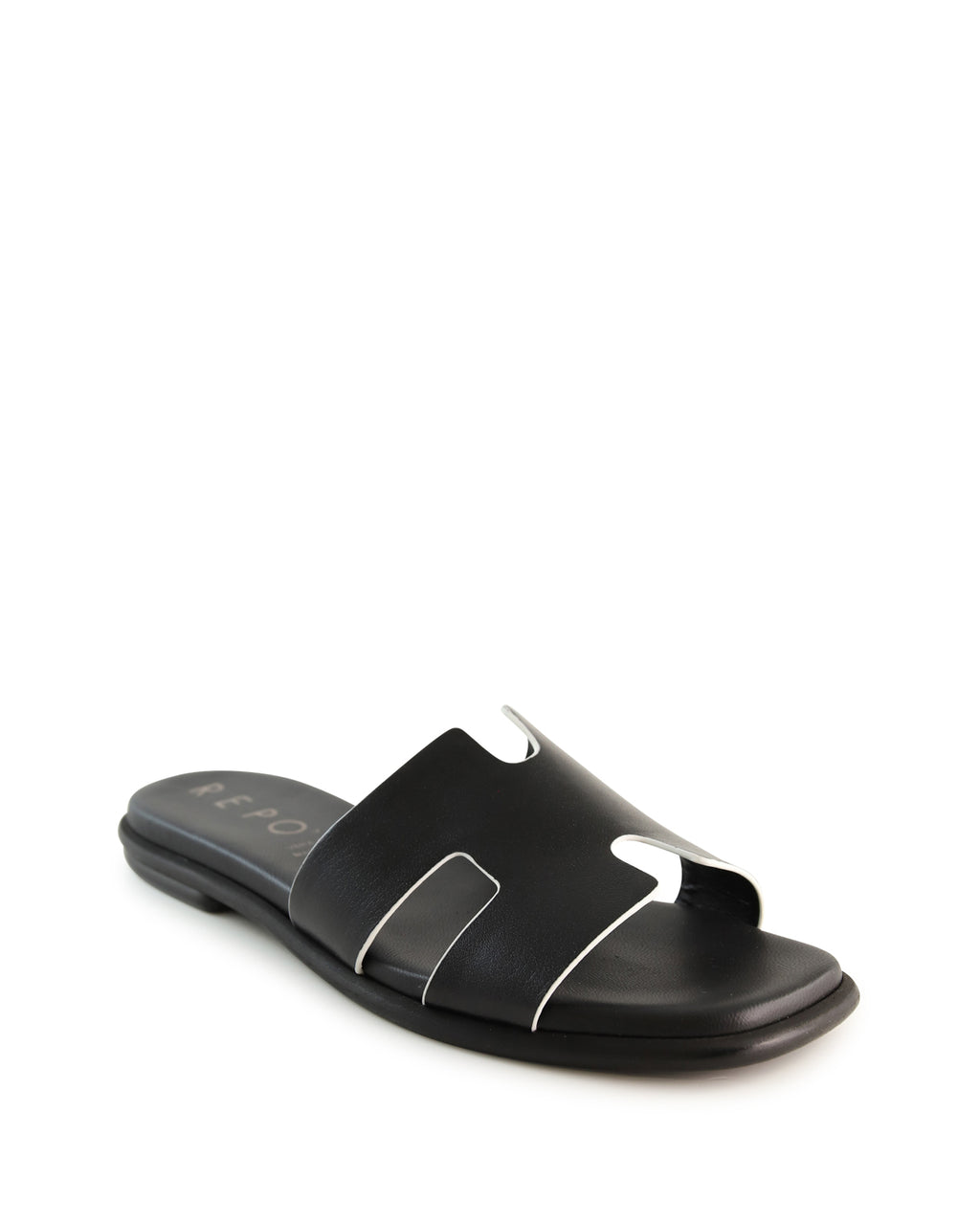 slidy_hobbs_blk_3_1765943063